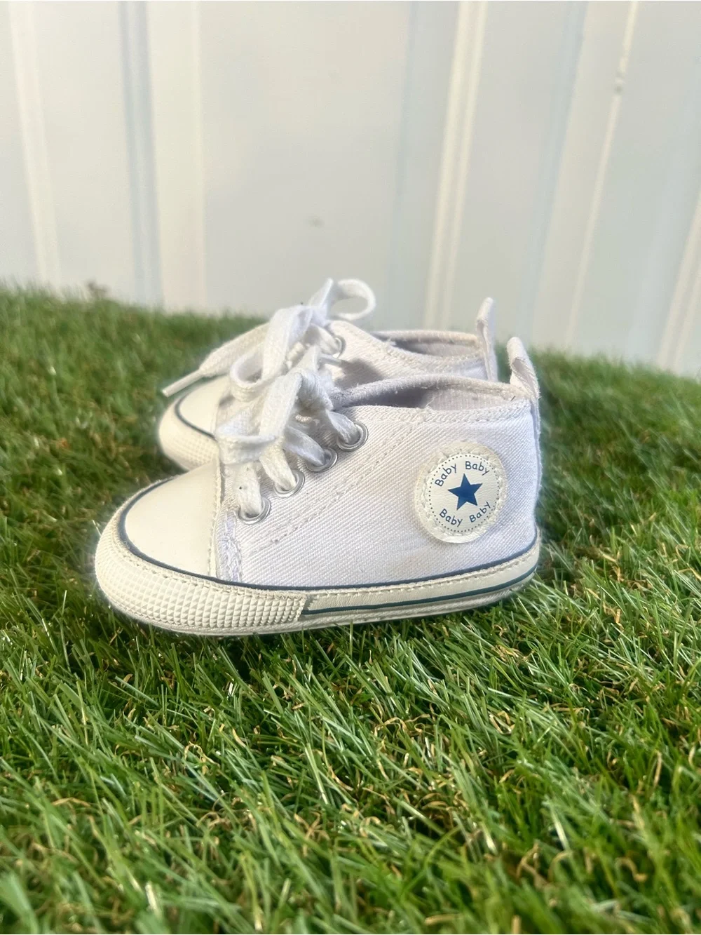 Converse ,Infant Baby ,Size 1, light gray Canvas Denim Sneaker Shoes